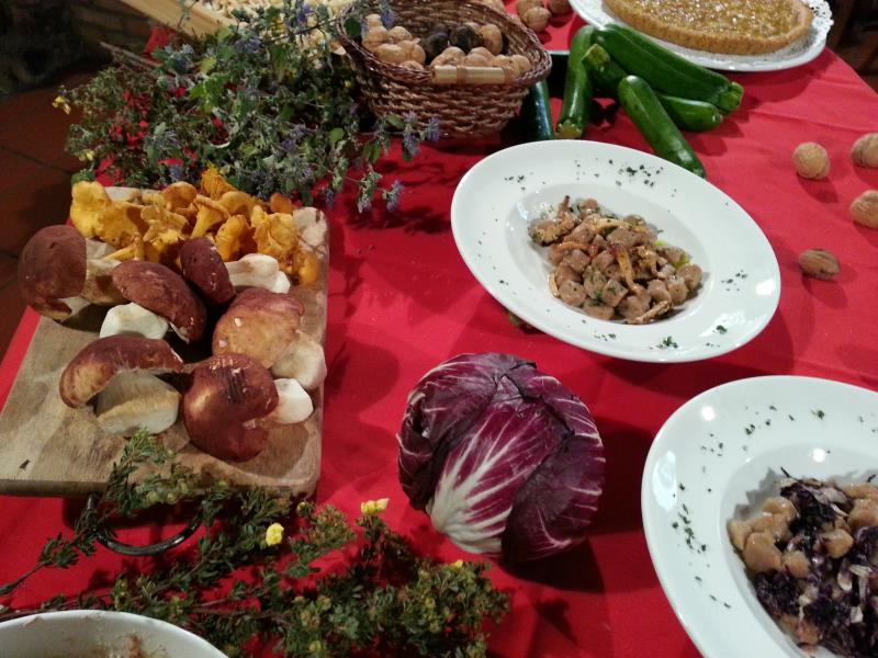 Al-Marnich - Banchetto Degustazione Prodotti Locali